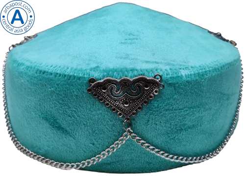 Altyn Adam cap made of velvet, short, green with triangular metal pattern