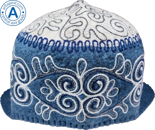 Altyn Adam cap made of felt, long, white top-blue bottom with white pattern