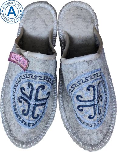 Altyn Adam slippers made of wool, round end, grey with light-blue pattern Altyn Adam slippers made of wool, round end, grey with light-blue pattern