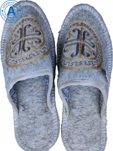 Altyn Adam slippers made of wool, round end, grey with gold pattern photo 2