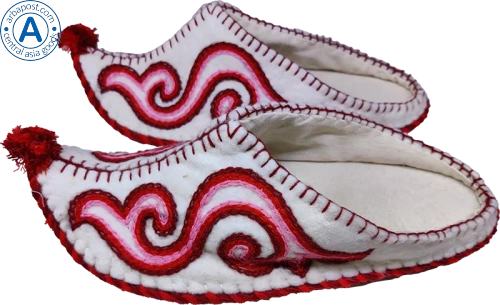 Altyn Adam slippers made of wool, sharp end, white with red-rose pattern photo 3