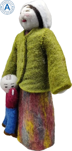 Altyn Adam doll, woman with child, green photo 2