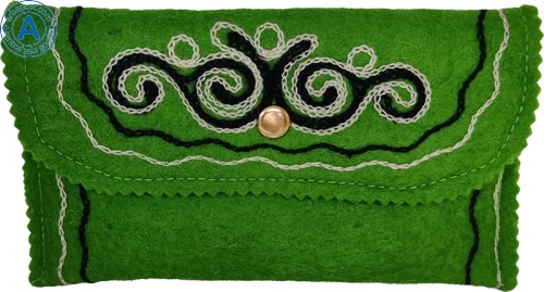 Altyn Adam wallet made of felt, green