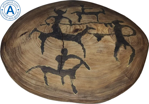 Altyn Adam plate made of wood, round, with pattern photo 2