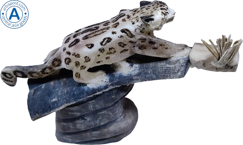 Altyn Adam figure made of horn, snow leopard, small photo 4