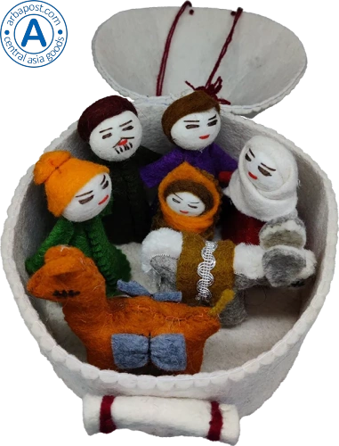 Altyn Adam yurt made of felt, white, family photo 4