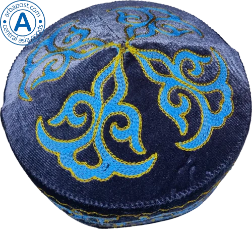 Altyn Adam cap made of velvet, short, dark blue with yellow-blue pattern photo 2