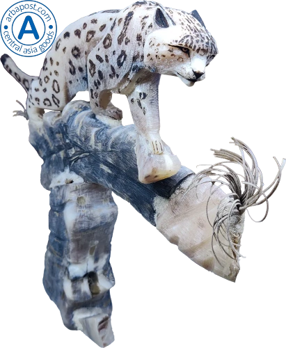 Altyn Adam figure made of horn, snow leopard, large photo 3