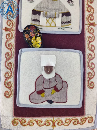 Altyn Adam picture made of felt, double, yurt-woman photo 2