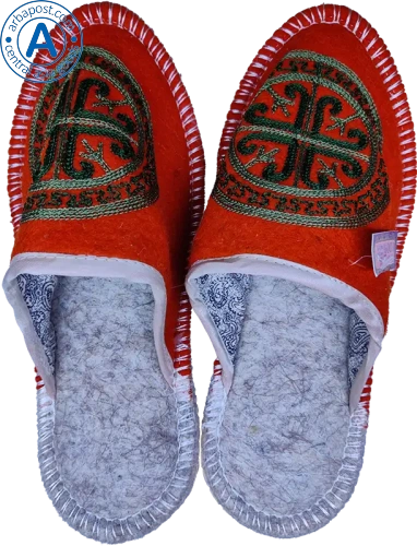 Altyn Adam slippers made of wool, round end, red with black pattern photo 2