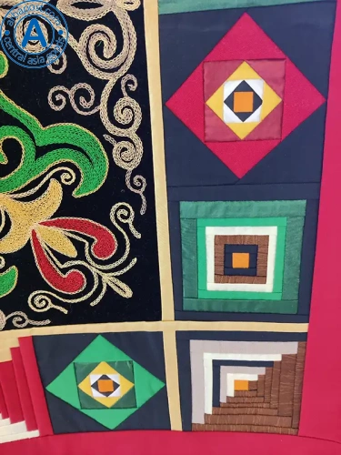 Altyn Adam picture made of combined fabric, Kazakhstan red-green pattern photo 2