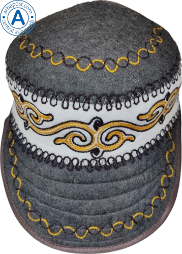 Altyn Adam cap made of felt, grey with kaz moyin gold patterns