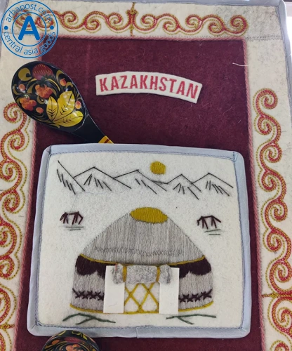 Altyn Adam picture made of felt, double, yurt-woman photo 3