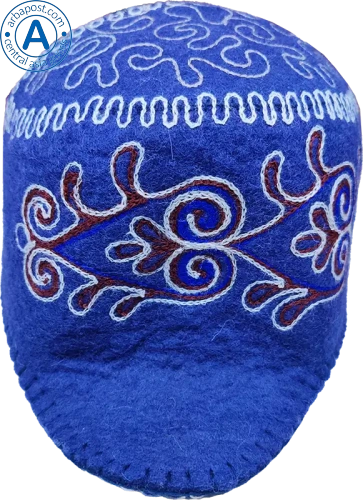 Altyn Adam cap made of felt, long, blue with white-blue pattern photo 4
