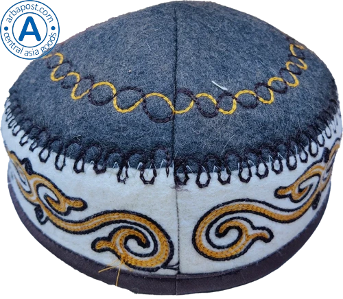 Altyn Adam cap made of felt, grey with kaz moyin gold patterns photo 3