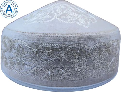 Altyn Adam cap made of velvet, short, white with white pattern Altyn Adam cap made of velvet, short, white with white pattern