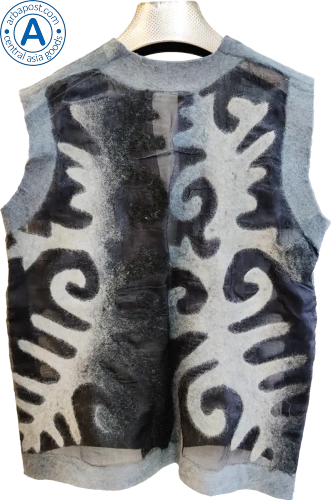 Altyn Adam vest made of felt and silk, short, grey with black pattern photo 2