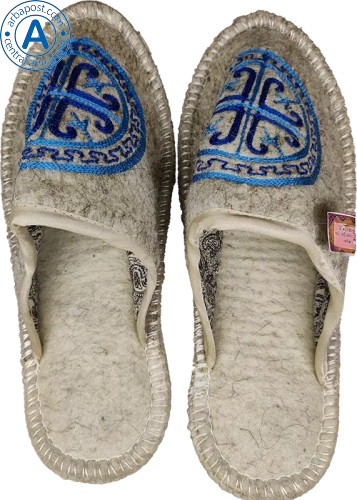 Altyn Adam slippers made of wool, round end, grey with blue pattern photo 2