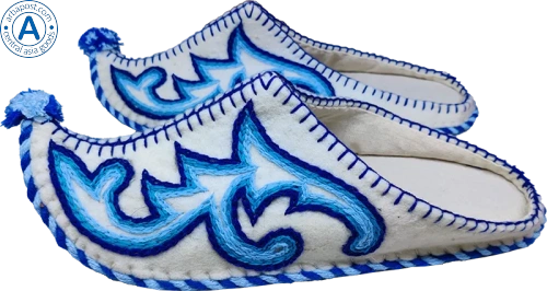 Altyn Adam slippers made of wool, sharp end, white with blue pattern photo 3